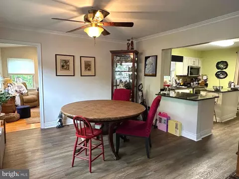 8945 Satyr Hill Rd, Parkville, MD 21234 photo 6