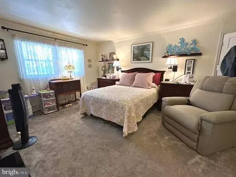 8945 Satyr Hill Rd, Parkville, MD 21234 photo 30