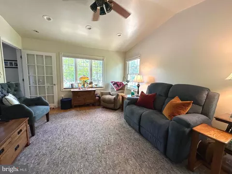 8945 Satyr Hill Rd, Parkville, MD 21234 photo 12