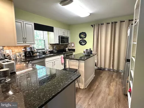 8945 Satyr Hill Rd, Parkville, MD 21234 photo 20