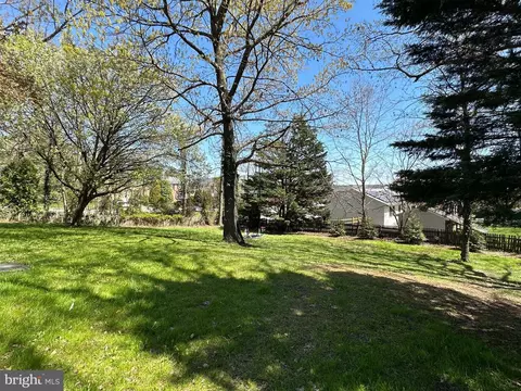 8945 Satyr Hill Rd, Parkville, MD 21234 photo 54