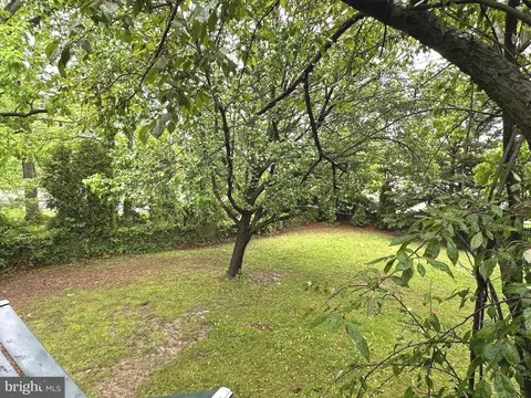 8945 Satyr Hill Rd, Parkville, MD 21234 photo 60