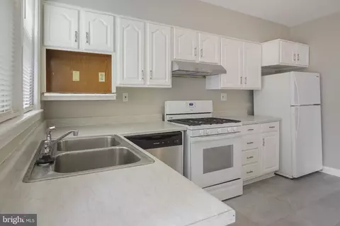 608 Farmhurst Rd, Pikesville, MD 21208 photo 15