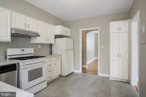 608 Farmhurst Rd, Pikesville, MD 21208 photo 16