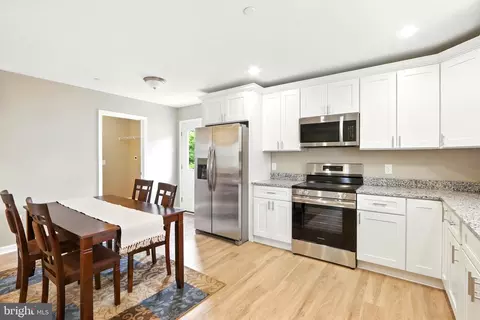 2730 Daisy Ave, Halethorpe, MD 21227 photo 15