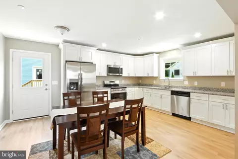2730 Daisy Ave, Halethorpe, MD 21227 photo 12