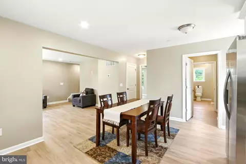 2730 Daisy Ave, Halethorpe, MD 21227 photo 16