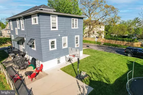 Exterior - 650 Orpington Rd, Baltimore, MD 21229 photo 3 of 11