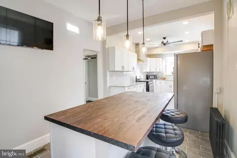 Kitchen - 650 Orpington Rd, Baltimore, MD 21229 photo 6 of 6