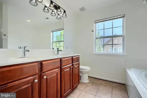 Entry Way - 724 Tinker Rd, Middle River, MD 21220 photo 5 of 7