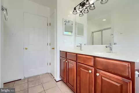 Entry Way - 724 Tinker Rd, Middle River, MD 21220 photo 6 of 7