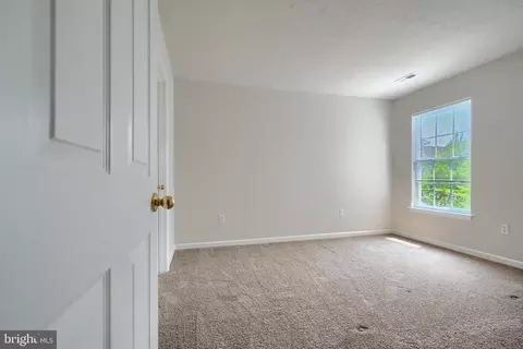 Bedroom - 724 Tinker Rd, Middle River, MD 21220 photo 6 of 8