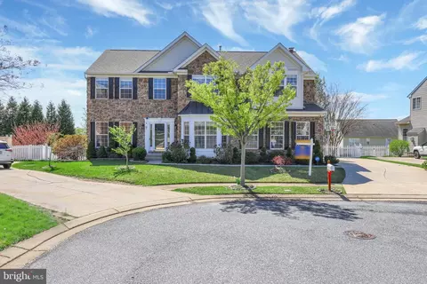 7 Autumn Glow Ct, Perry Hall, MD 21128