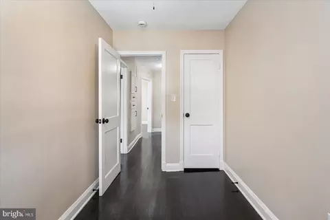 Entry Way - 1907 Guy Way, Dundalk, MD 21222 photo 5 of 7