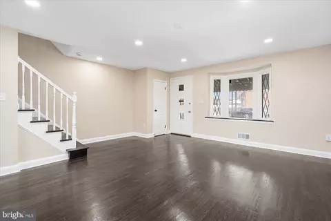 Living - 1907 Guy Way, Dundalk, MD 21222 photo 3 of 4