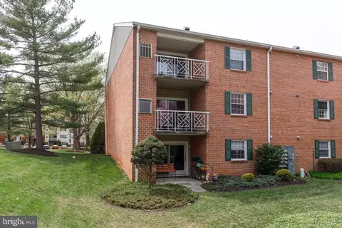 1 Lucan Ct #102, Lutherville Timonium, MD 21093