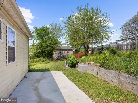 Exterior - 20 Hazel Ave, Halethorpe, MD 21227 photo 6 of 8