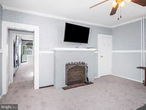 Living - 20 Hazel Ave, Halethorpe, MD 21227 photo 6 of 8