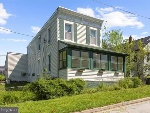 Exterior - 20 Hazel Ave, Halethorpe, MD 21227 photo 2 of 8