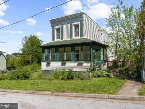 20 Hazel Ave, Halethorpe, MD 21227