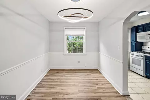 Entry Way - 1060 Elm Rd, Halethorpe, MD 21227 photo 2 of 5