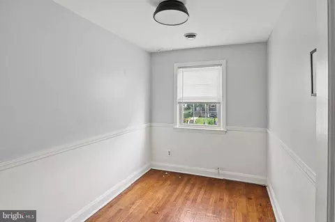 Entry Way - 1060 Elm Rd, Halethorpe, MD 21227 photo 3 of 5