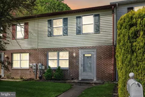 2638 Pearwood Rd, Parkville, MD 21234