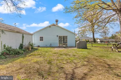 Exterior - 11208 Beach Rd, White Marsh, MD 21162 photo 4 of 5
