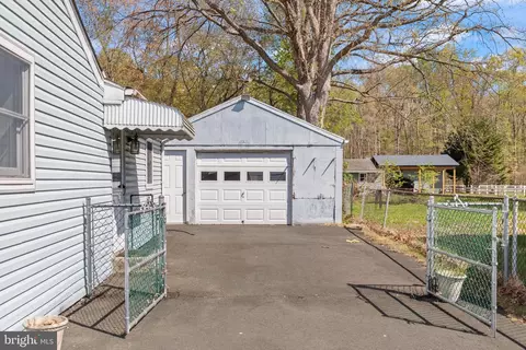 Exterior - 11208 Beach Rd, White Marsh, MD 21162 photo 3 of 5