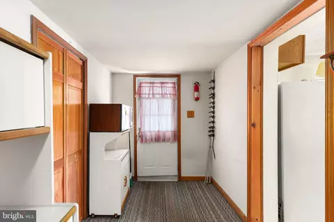 Entry Way - 11208 Beach Rd, White Marsh, MD 21162 photo 1 of 2