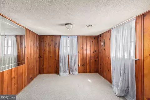 Bedroom - 11208 Beach Rd, White Marsh, MD 21162 photo 3 of 4