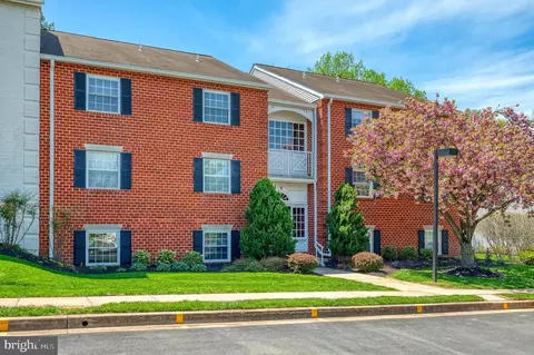 9 Elphin Ct #101, Lutherville Timonium, MD 21093