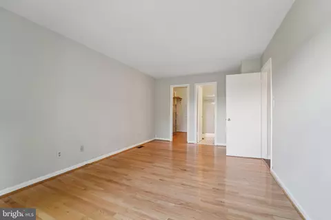 Bedroom - 39 Winehurst Rd, Catonsville, MD 21228 photo 2 of 7