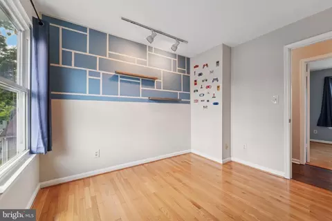 Bedroom - 39 Winehurst Rd, Catonsville, MD 21228 photo 4 of 7