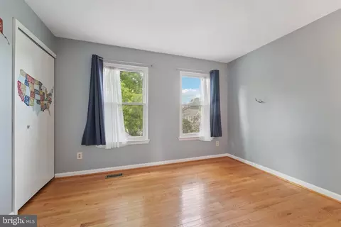 Bedroom - 39 Winehurst Rd, Catonsville, MD 21228 photo 6 of 7