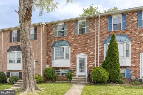 9 Stone Park Pl, Nottingham, MD 21236
