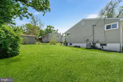Exterior - 7006 Paris Rd, Baltimore, MD 21207 photo 3 of 6