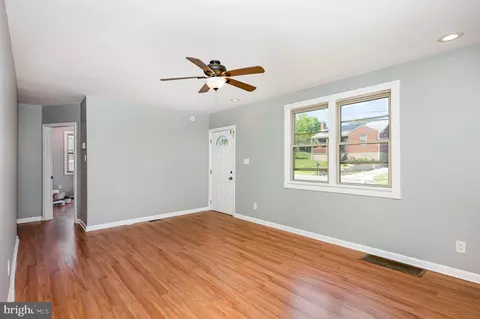 7917 31st St, Rosedale, MD 21237 photo 8