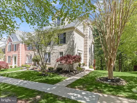 11925 Thurloe Dr, Lutherville Timonium, MD 21093