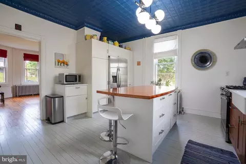 Kitchen - 4943 Cedar Ave, Halethorpe, MD 21227 photo 2 of 3