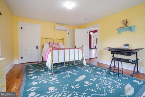Bedroom - 4943 Cedar Ave, Halethorpe, MD 21227 photo 3 of 6