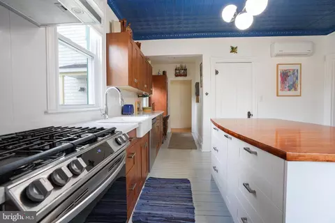 Kitchen - 4943 Cedar Ave, Halethorpe, MD 21227 photo 3 of 3