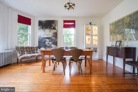 Dining - 4943 Cedar Ave, Halethorpe, MD 21227 photo 1 of 2