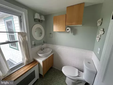 Bath - 4943 Cedar Ave, Halethorpe, MD 21227 photo 3 of 3