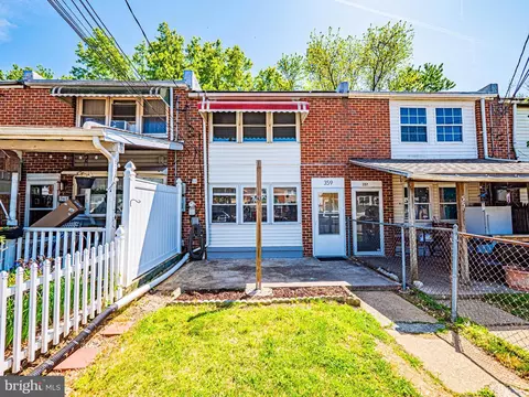 359 Bigley Ave, Halethorpe, MD 21227