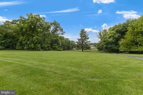 Exterior - 4116 Mount Carmel Rd, Upperco, MD 21155 photo 11 of 13