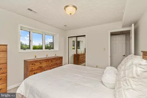 Bedroom - 4116 Mount Carmel Rd, Upperco, MD 21155 photo 5 of 5
