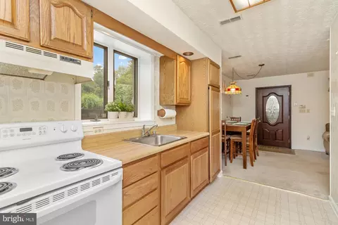 Kitchen - 4116 Mount Carmel Rd, Upperco, MD 21155 photo 6 of 7