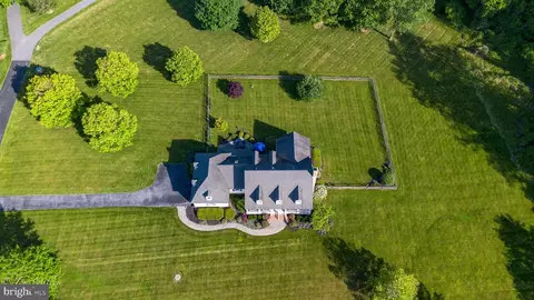 View/Area - 4024 Cloverland Dr, Phoenix, MD 21131 photo 3 of 4