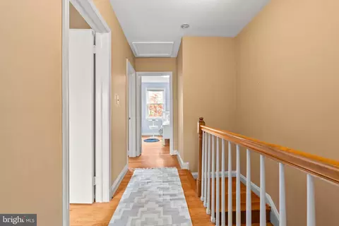 Entry Way - 424 Chumleigh Rd, Baltimore, MD 21212 photo 3 of 3